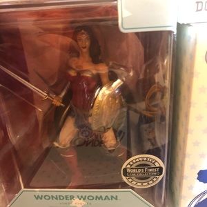 Justice League Memorabilia / Collectible set